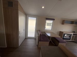 Diner- click for photo gallery